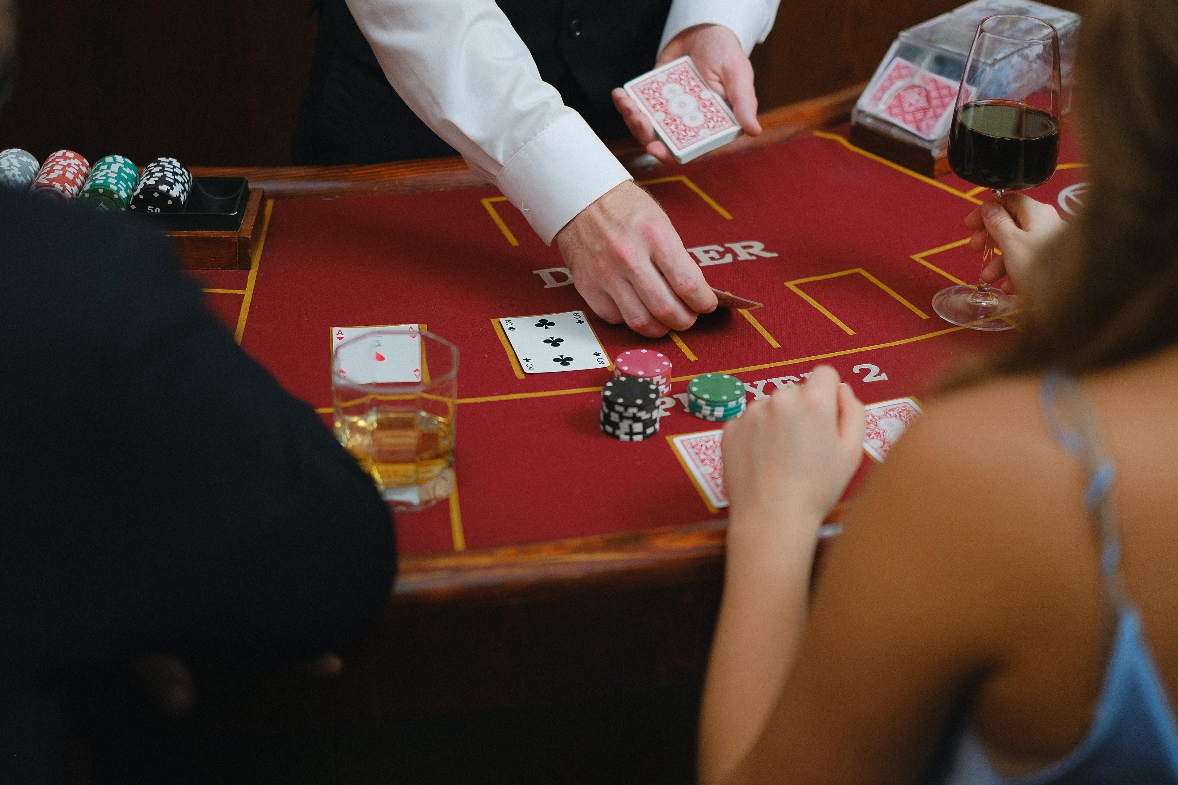 Pokerz online poker digital jogos de azar na internet com dinheiro real,  torneio de apostador profissional